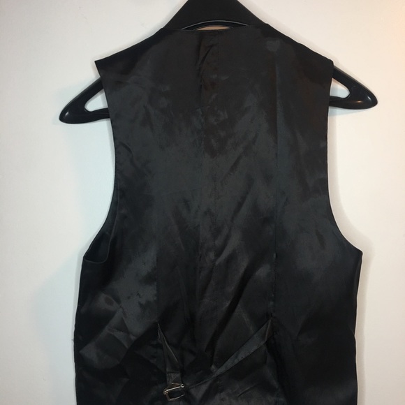 Black vest - Picture 3 of 3